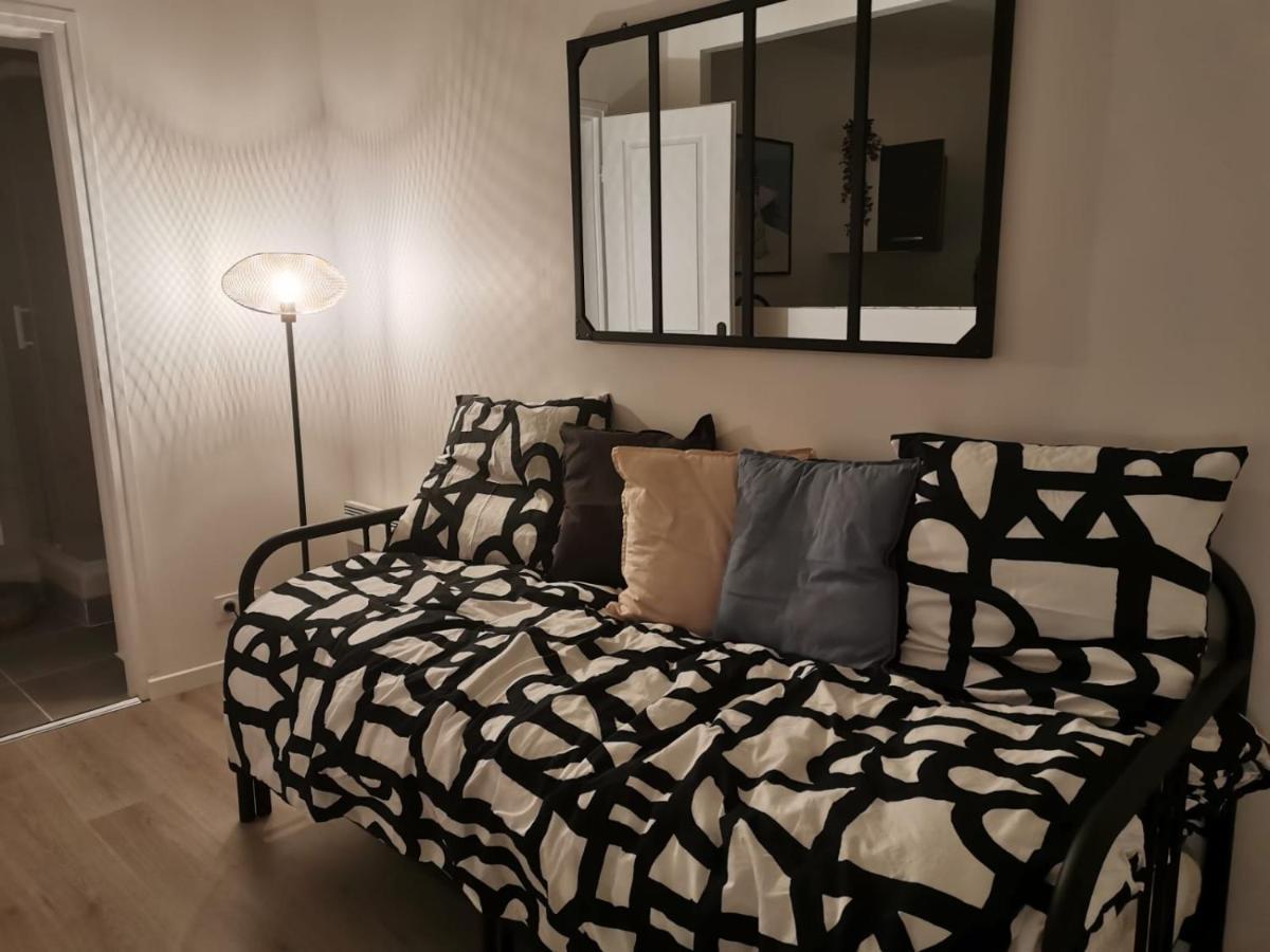Апартаменты Studio Cosy Et Renove A 2 Pas Gare Reims Centre - Rue Экстерьер фото